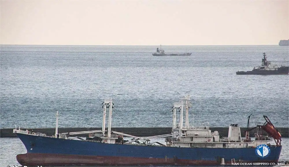 Navire frigorifique à vendre