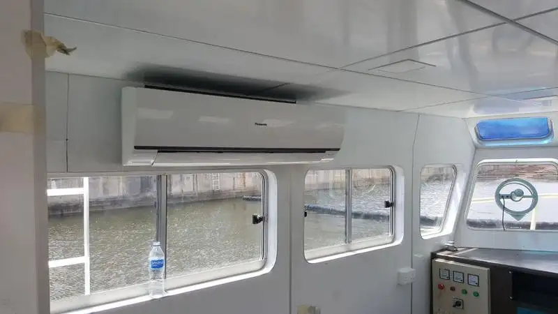 Bateau pilote à vendre