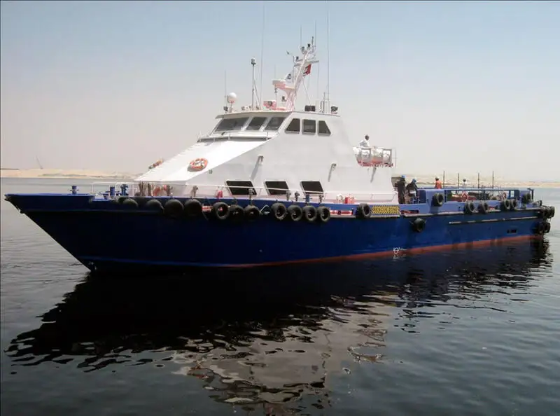 Bateau d'équipage à vendre