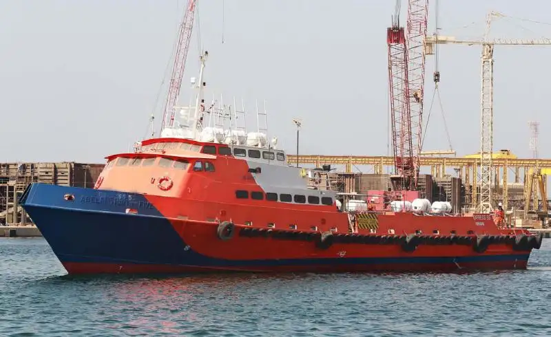 Bateau d'équipage à vendre