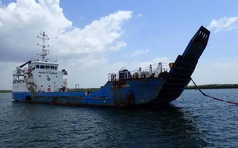 Péniche de Débarquement, Réservoir à vendre