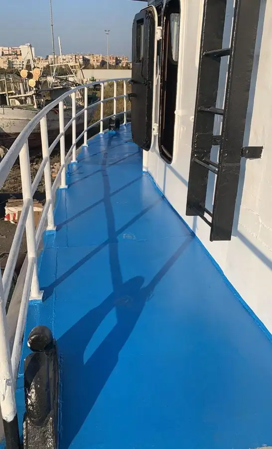 Chalutier de pêche à vendre