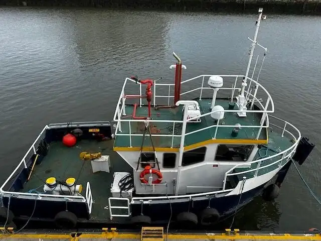 Bateaux de travail à vendre