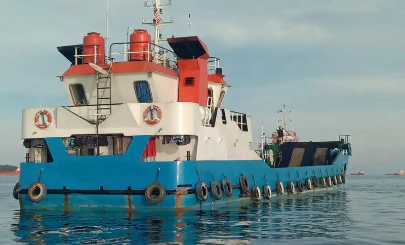 Péniche de Débarquement, Réservoir à vendre