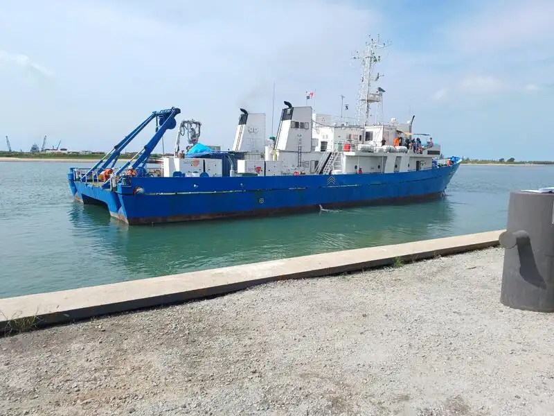 Polyvalent à vendre