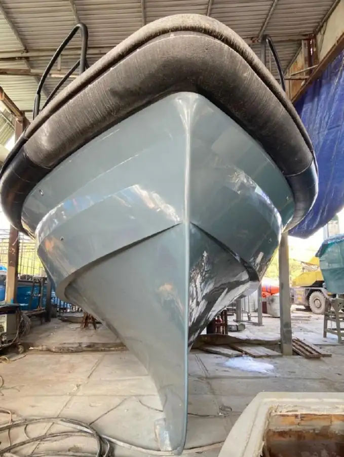 Bateau d'équipage à vendre