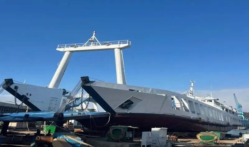 Péniche de Débarquement, Réservoir à vendre