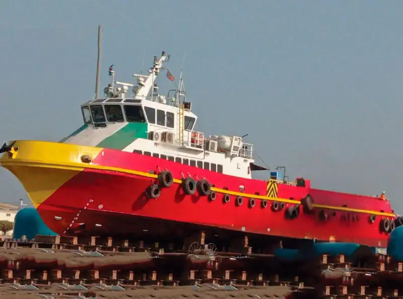 Bateau d'équipage à vendre
