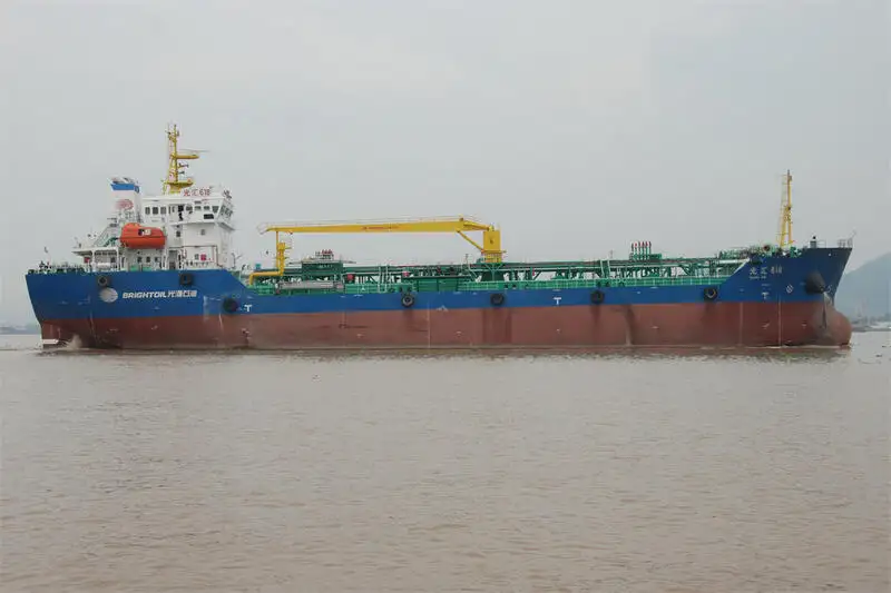 Pétrolier, Chimiquier à vendre
