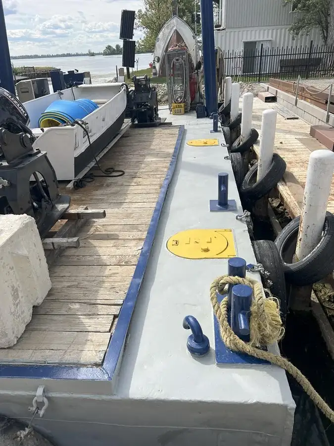 Barge à vendre