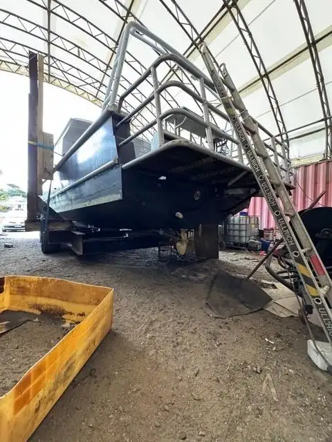 Chalutier de pêche à vendre