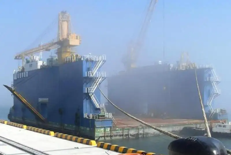 Quai flottant à vendre