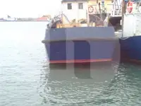 Bateaux de travail à vendre