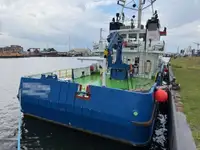 Navire de ravitaillement à vendre