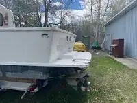 Bateaux de travail à vendre