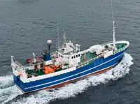 Chalutier de pêche à vendre