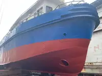 Bateaux de travail à vendre