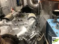 Bateau à moteur à vendre