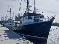 Navire palangrier à vendre