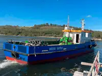 Bateaux de travail à vendre