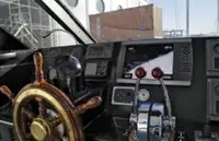 Bateau à moteur à vendre