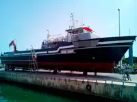Bateau d'équipage à vendre