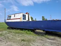 Bateaux de travail à vendre