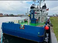 Navire de ravitaillement à vendre