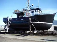 Navire palangrier à vendre