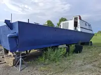 Bateaux de travail à vendre