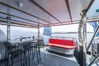 Bateau à moteur à vendre