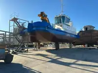 Bateaux de travail à vendre